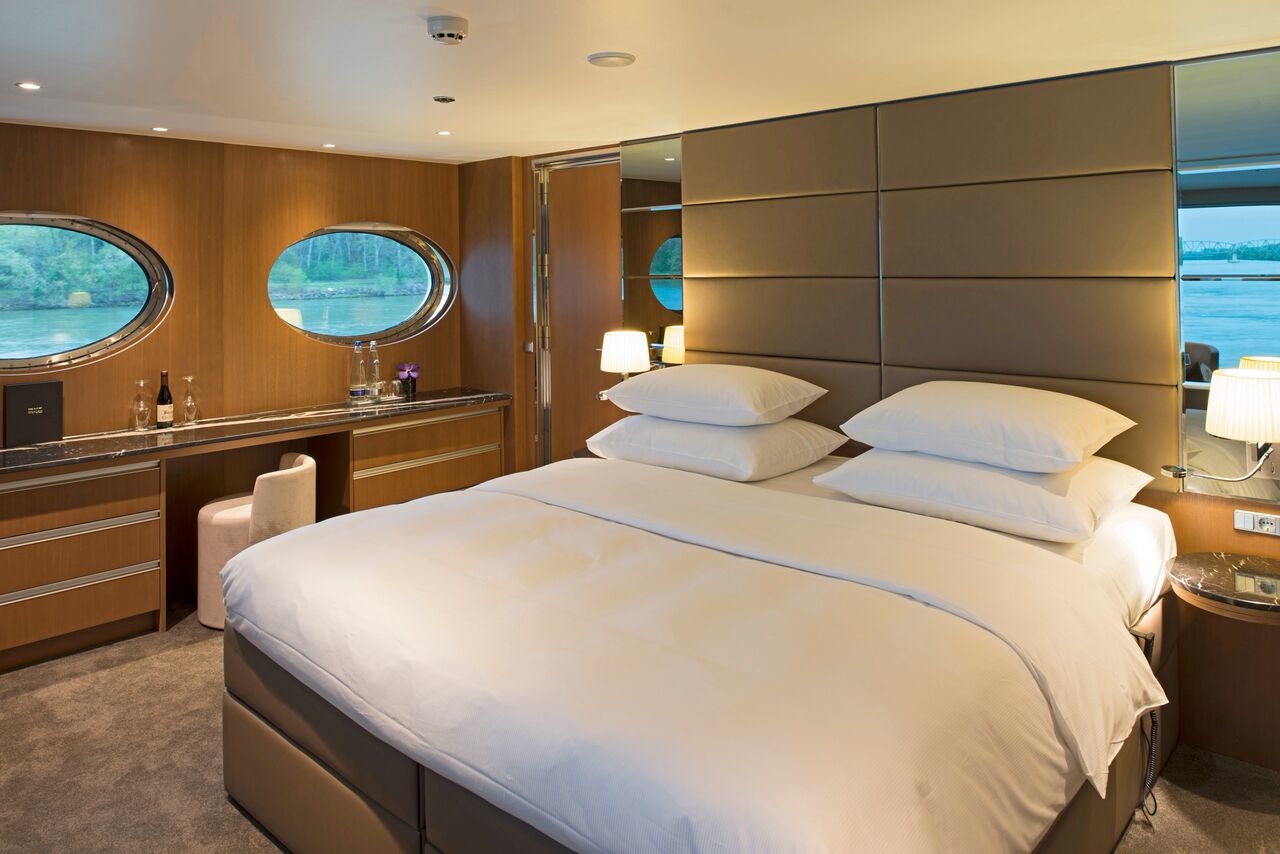 Royal Panorama Suite – [RP]