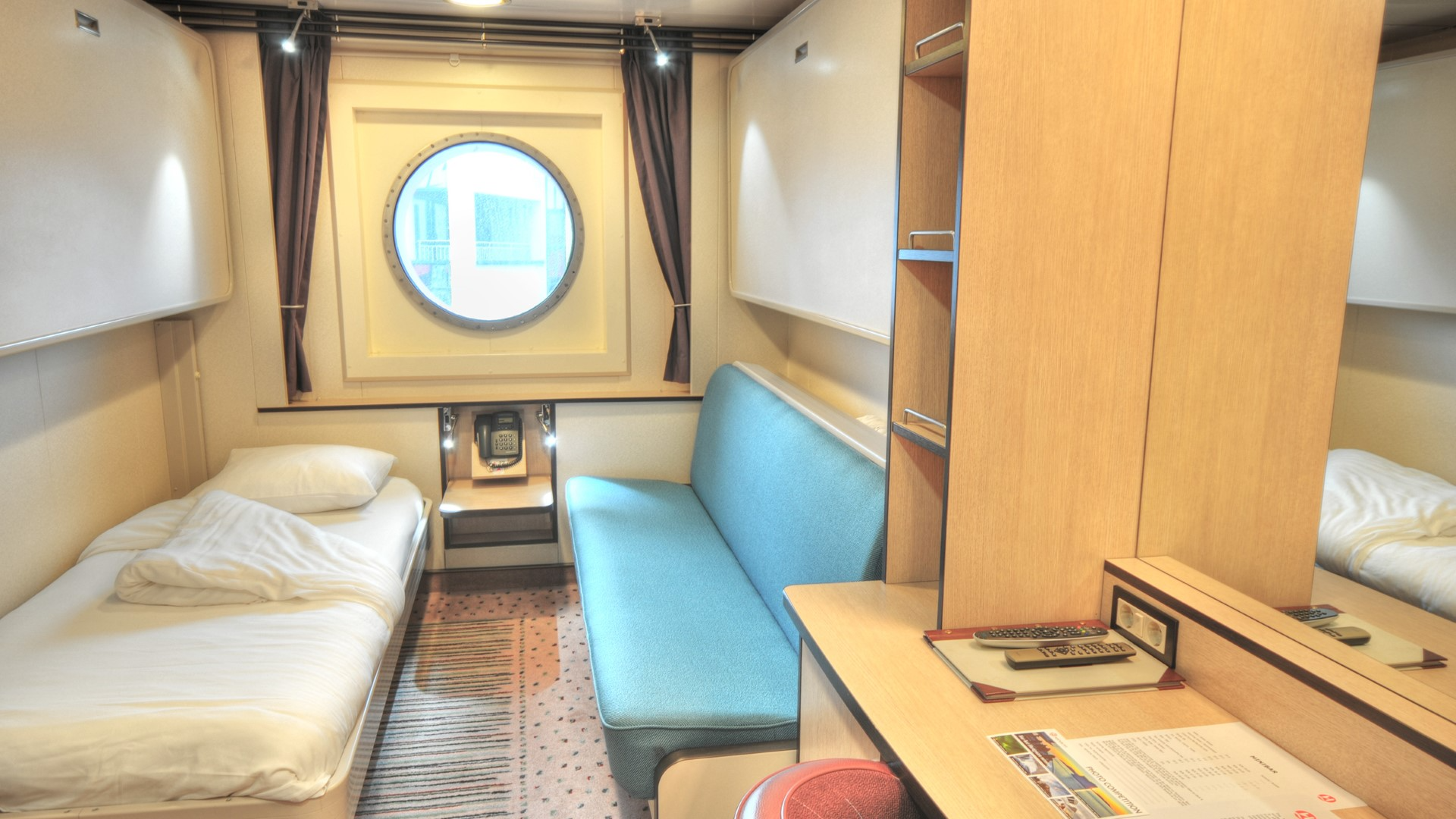 Polar Outside – [N4]