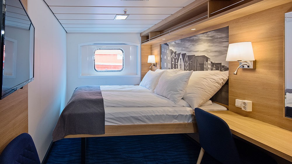 Polar Outside – [J2D]