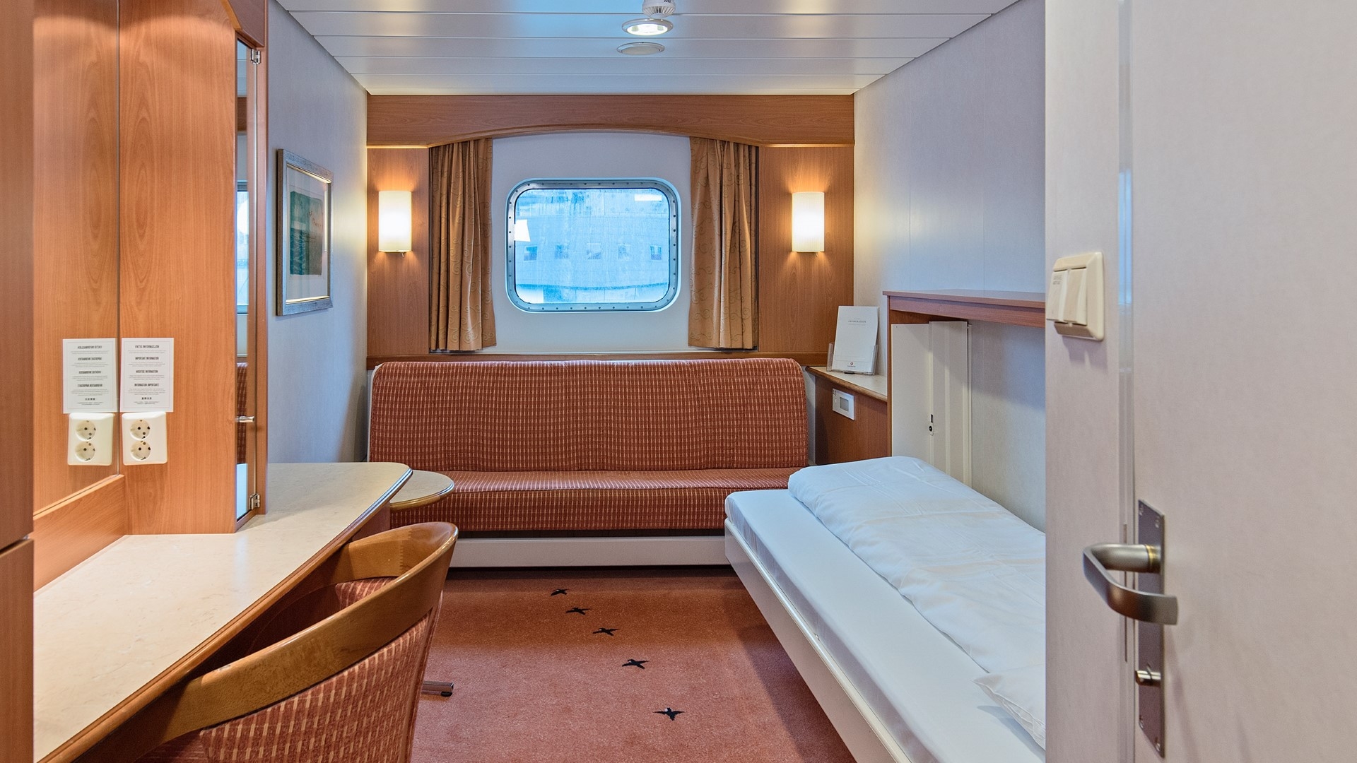 Polar Outside – [N2]