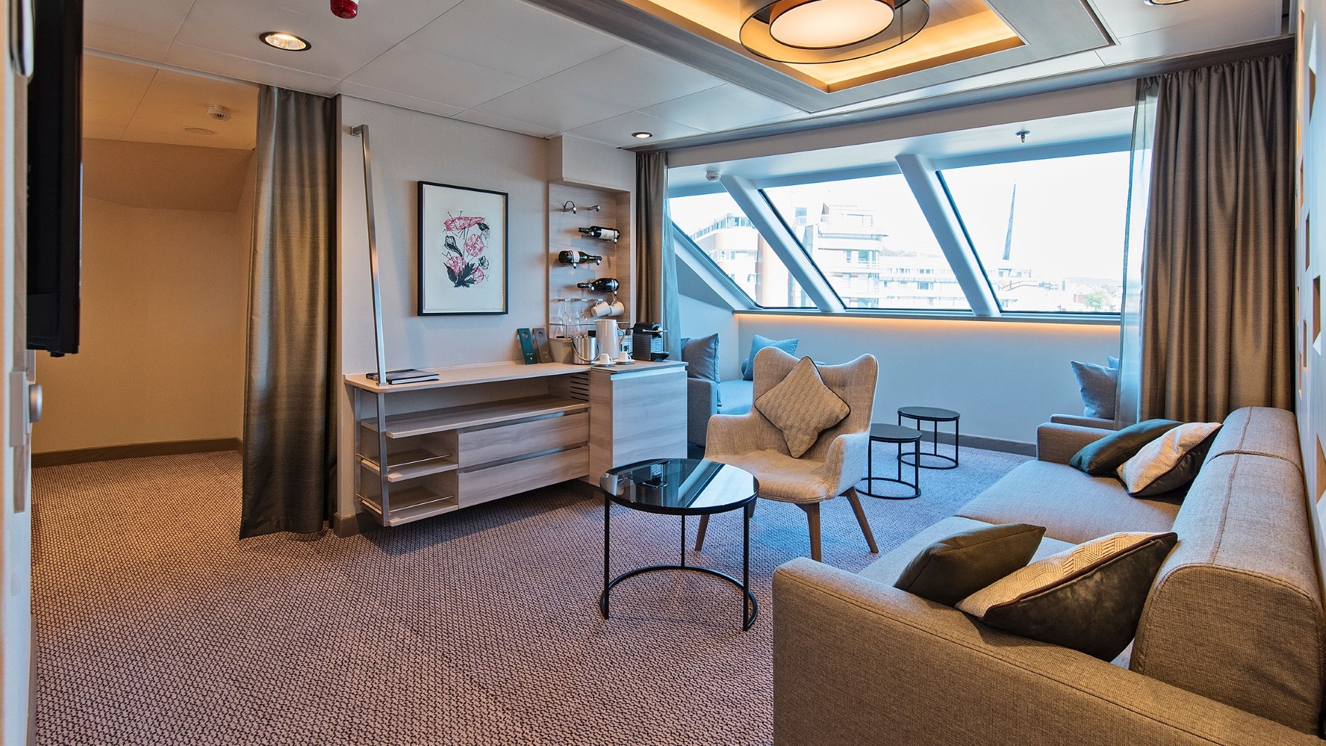 Expedition Large Suite-[MD]