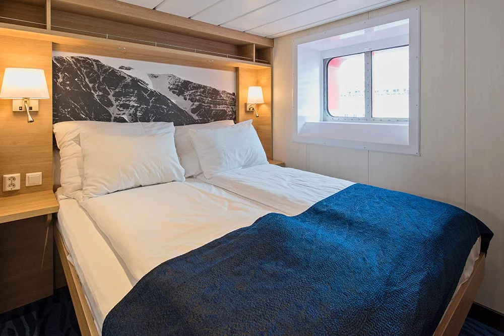 Unspecified Outside Cabin – [USPT]