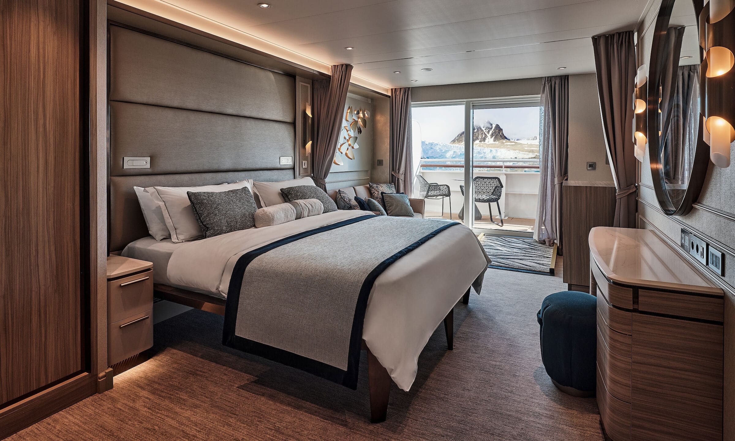 A Classic Veranda Suite onboard Silver Endeavour